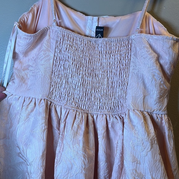 Winsdor bubble hem dress - Picture 4 of 5